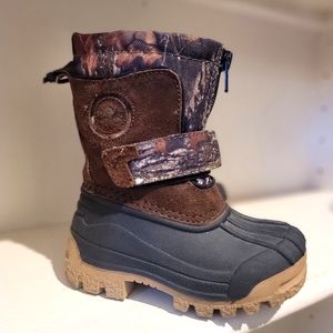 NWOT| Ozark Trail Camo Leather Winter Toddler Snow Boots SZ 5